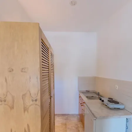 Отель Aphrodite 3*